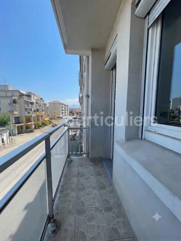 Vente
                Appartement52 m² - 3 Pièces -
                    TARBES (65000)