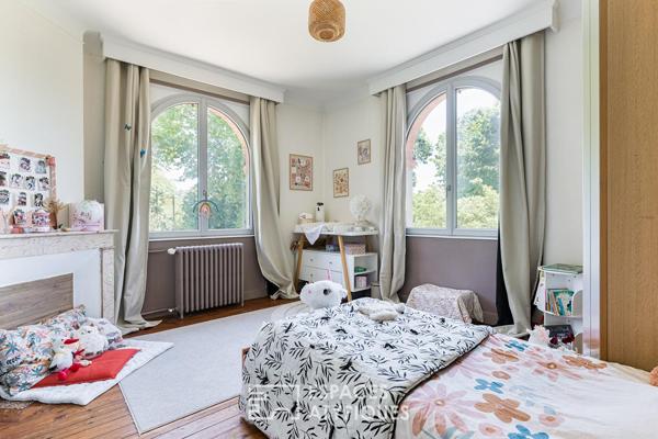 Maison années 30 rénovée et son jardin boisé à Montauban