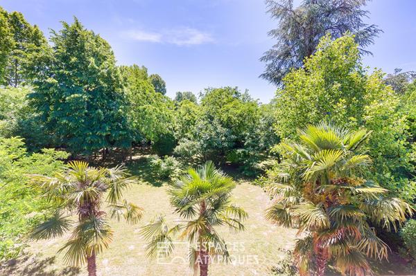 Maison années 30 rénovée et son jardin boisé à Montauban