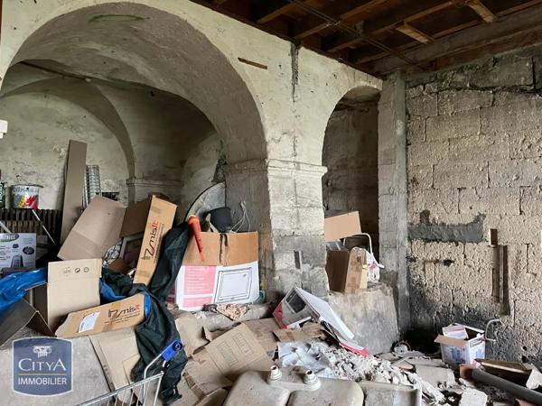 Immeuble à vendre 244.39m²