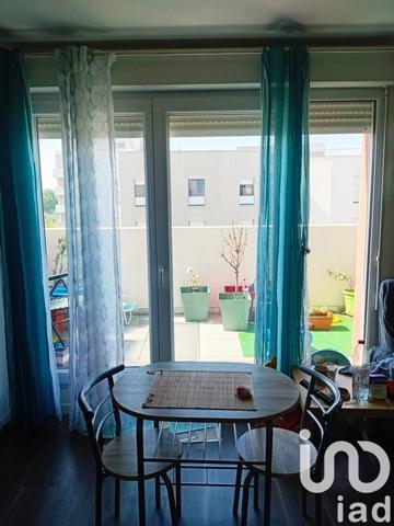 Appartement 2 pièces de 40 m² à Grigny (91350)