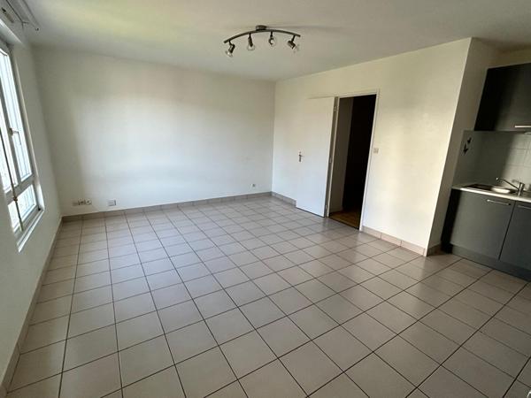 Appartement T1 bis - secteur St Michel. Rue Poullaouec