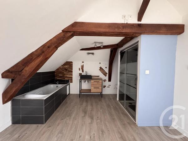 Maison à vendre  6 pièces - 178,59 m 2   LE LUDE  - 72