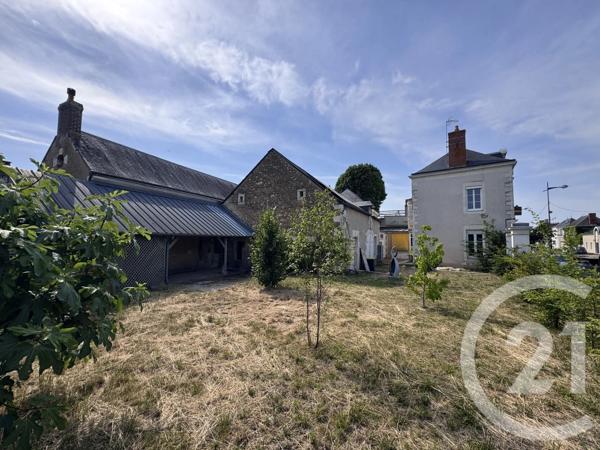 Maison à vendre  6 pièces - 178,59 m 2   LE LUDE  - 72