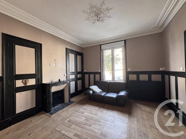 Maison à vendre  6 pièces - 178,59 m 2   LE LUDE  - 72