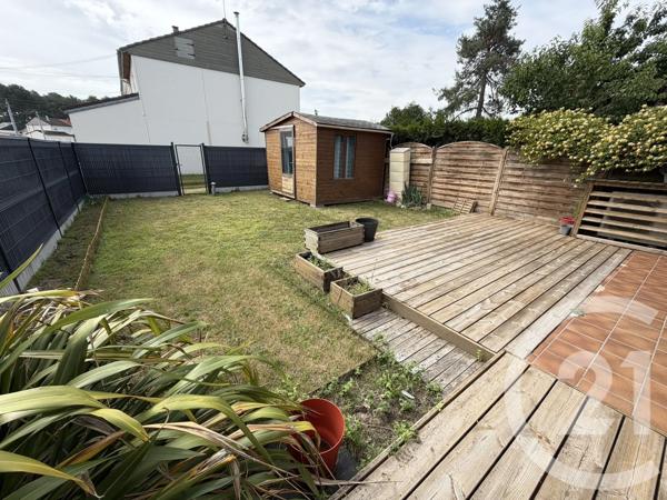 Maison à vendre  6 pièces - 178,59 m 2   LE LUDE  - 72
