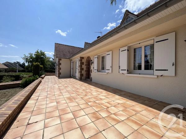 Maison à vendre  6 pièces - 178,59 m 2   LE LUDE  - 72