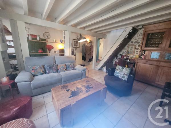 Maison à vendre  6 pièces - 178,59 m 2   LE LUDE  - 72