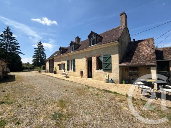 Maison à vendre  6 pièces - 178,59 m 2   LE LUDE  - 72