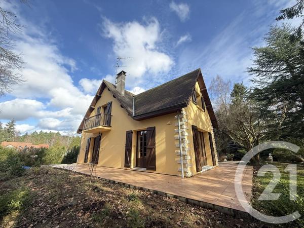 Maison à vendre  6 pièces - 178,59 m 2   LE LUDE  - 72