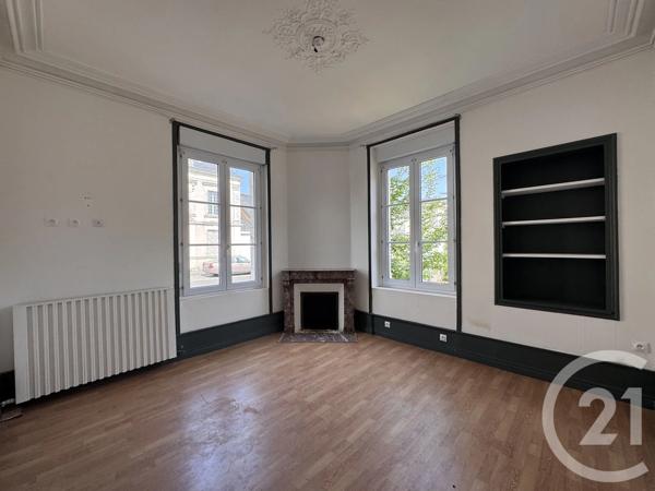 Maison à vendre  6 pièces - 178,59 m 2   LE LUDE  - 72