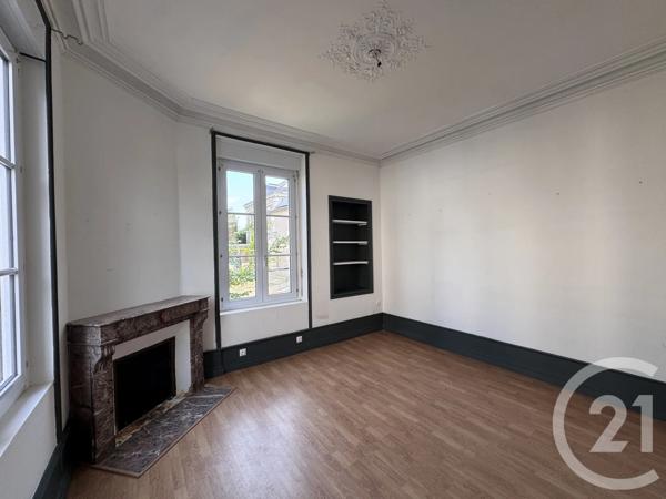 Maison à vendre  6 pièces - 178,59 m 2   LE LUDE  - 72