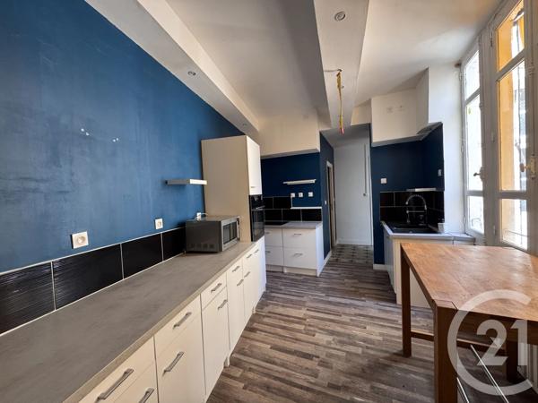 Maison à vendre  6 pièces - 178,59 m 2   LE LUDE  - 72