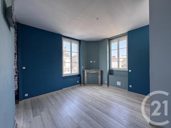Maison à vendre  6 pièces - 178,59 m 2   LE LUDE  - 72