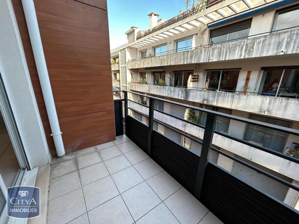 Appartement à louer 2 pièces 49.74m² Montpellier (34000)