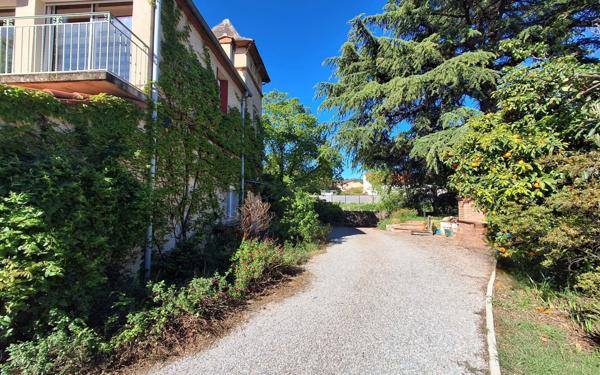 Maison à vendre    8 pièces •  Céret