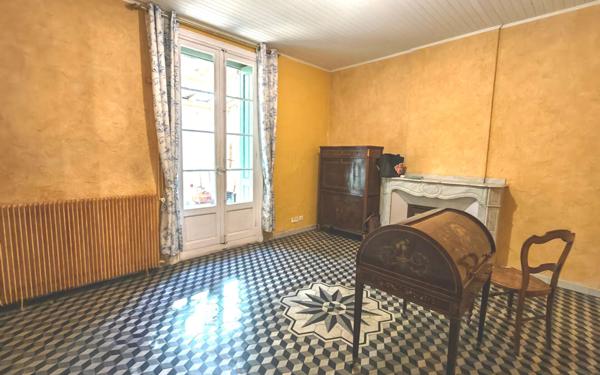 Maison à vendre    8 pièces •  Céret