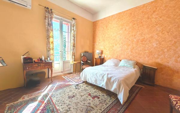 Maison à vendre    8 pièces •  Céret