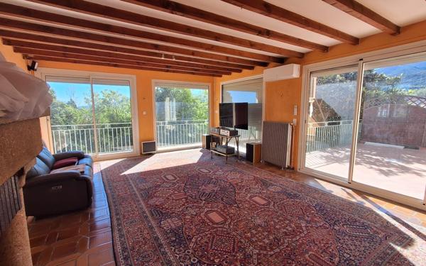 Maison à vendre    8 pièces •  Céret