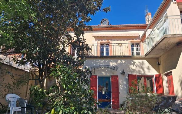 Maison à vendre    8 pièces •  Céret