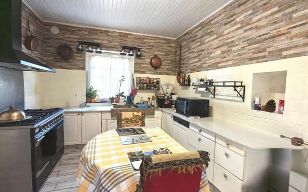 Maison à vendre    8 pièces •  Céret