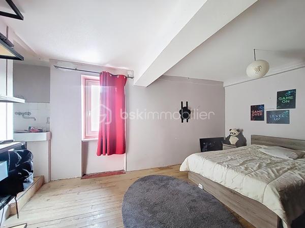 Maison de village de 195 m²