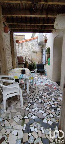 Maison à vendre 7 pièces 140 m² Saint-Jean-d'Angély