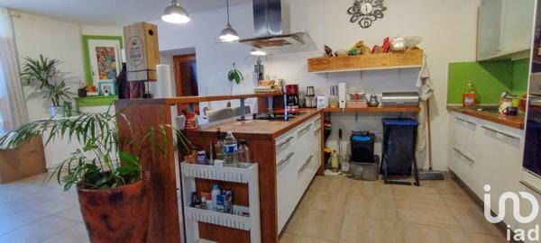 Maison à vendre 7 pièces 140 m² Saint-Jean-d'Angély