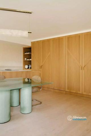 Appartement vue dégagée, entièrement décoré, meublé, équipé – Large balcon