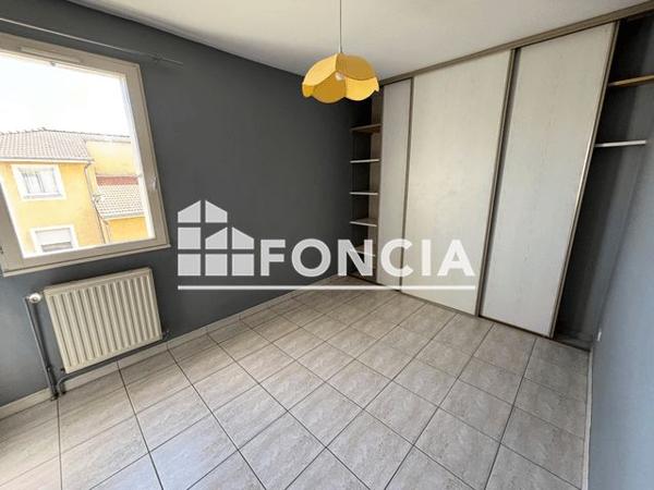 Location Appartement 2 pièces 50.18 m² - 21 AVENUE DE PROVENCE Guilherand-granges 07500