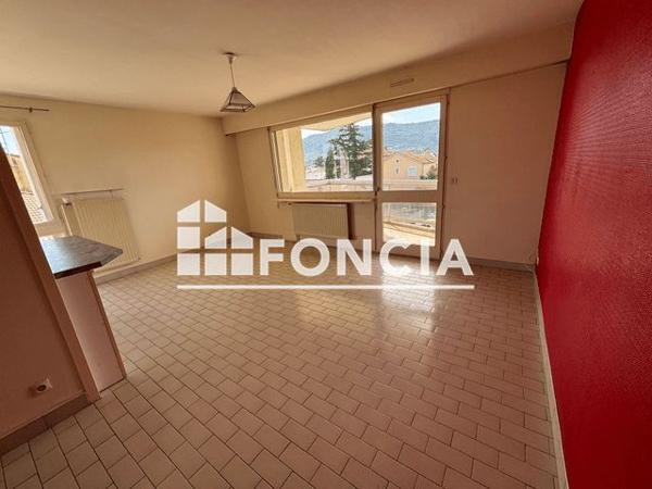 Location Appartement 2 pièces 50.18 m² - 21 AVENUE DE PROVENCE Guilherand-granges 07500