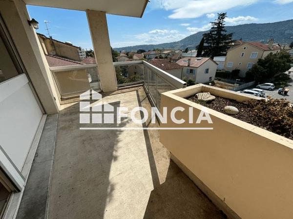 Location Appartement 2 pièces 50.18 m² - 21 AVENUE DE PROVENCE Guilherand-granges 07500