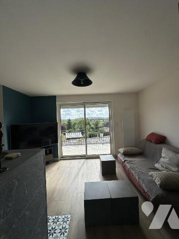 Maison individuelle avec bassin à poissons, un atelier, un garage, 4 chambres 505M² de terrain