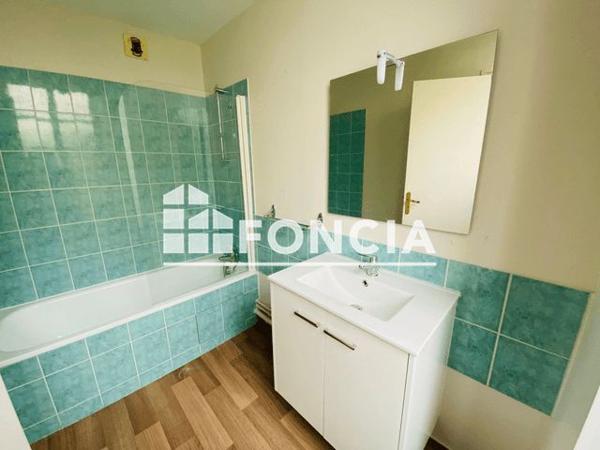 Location Appartement 2 pièces 36.2 m² - 19 RUE MATHIEU LALANNE Pau 64000