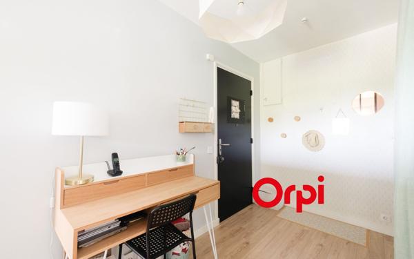 Appartement à vendre    4 pièces • 82 m2 Oullins