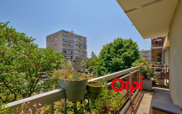 Appartement à vendre    4 pièces • 82 m2 Oullins