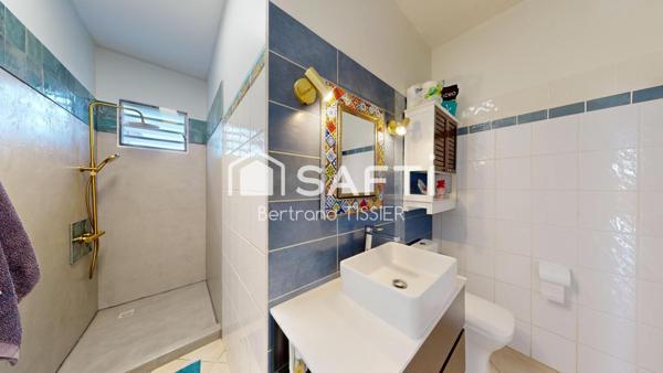 3 chambres, piscine et carbet, excellent état