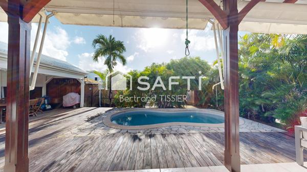 3 chambres, piscine et carbet, excellent état