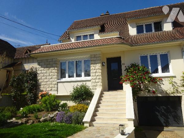 MAISON A VENDRE AU CENTRE DE NOGENT LE ROTROU