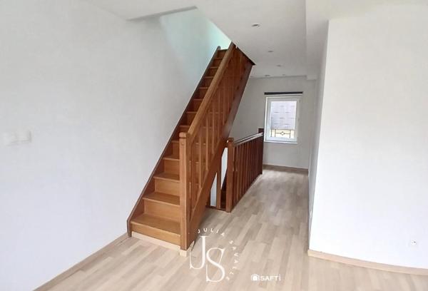 Maison de 140 m2 rénovée au centre de Lillebonne, clé en main