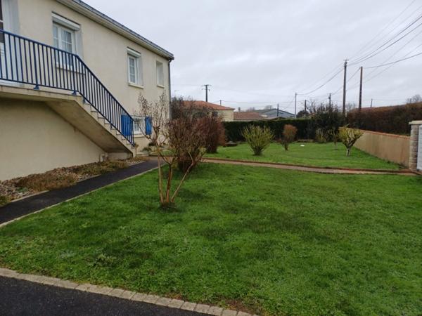 Maison  5 pièce(s)  4 chambre(s)  103 m²
