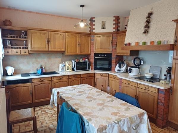 Maison  5 pièce(s)  4 chambre(s)  103 m²