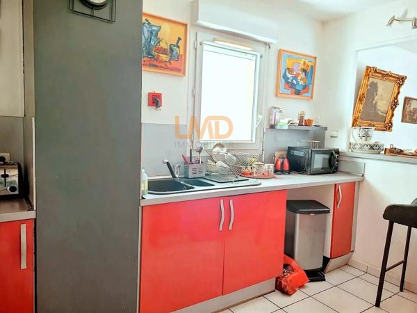 Appartement de type T3 d'une superficie de 71 m2.