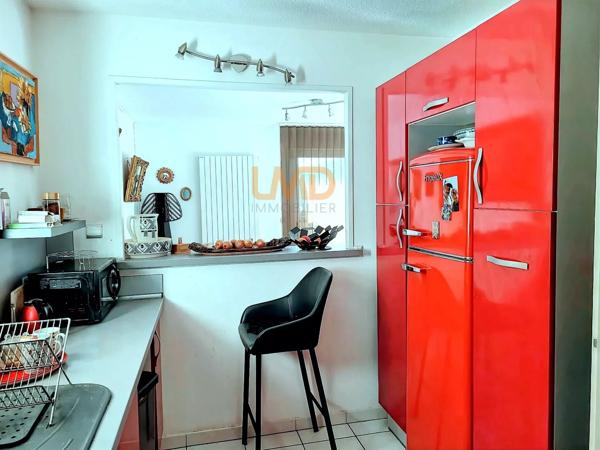 Appartement de type T3 d'une superficie de 71 m2.