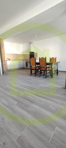 Maison de village à MIRAMBEAU (17150)