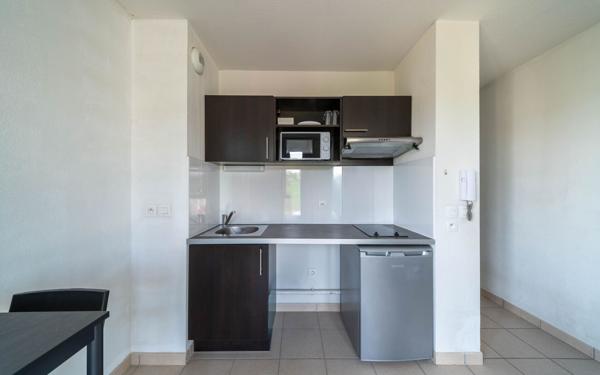 Appartement à louer    1 pièce •  Cenon