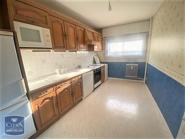 Appartement à louer 2 pièces 63.68m²