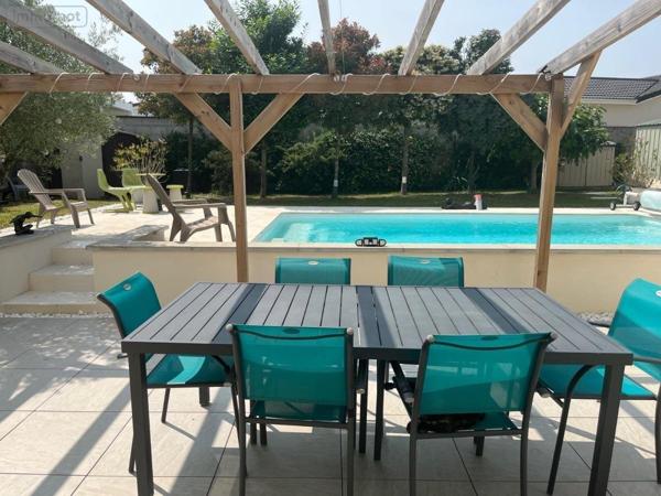 Maison à vendre à Saint-Bonnet-de-Mure dans le Rhône (69720), ref : 01067-886