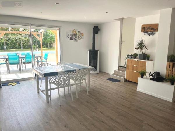 Maison à vendre à Saint-Bonnet-de-Mure dans le Rhône (69720), ref : 01067-886