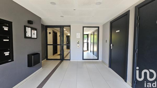 Appartement 2 pièces de 44 m² à Les Mureaux (78130)